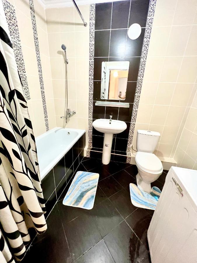 Hyat Apartment Bishkek Ngoại thất bức ảnh