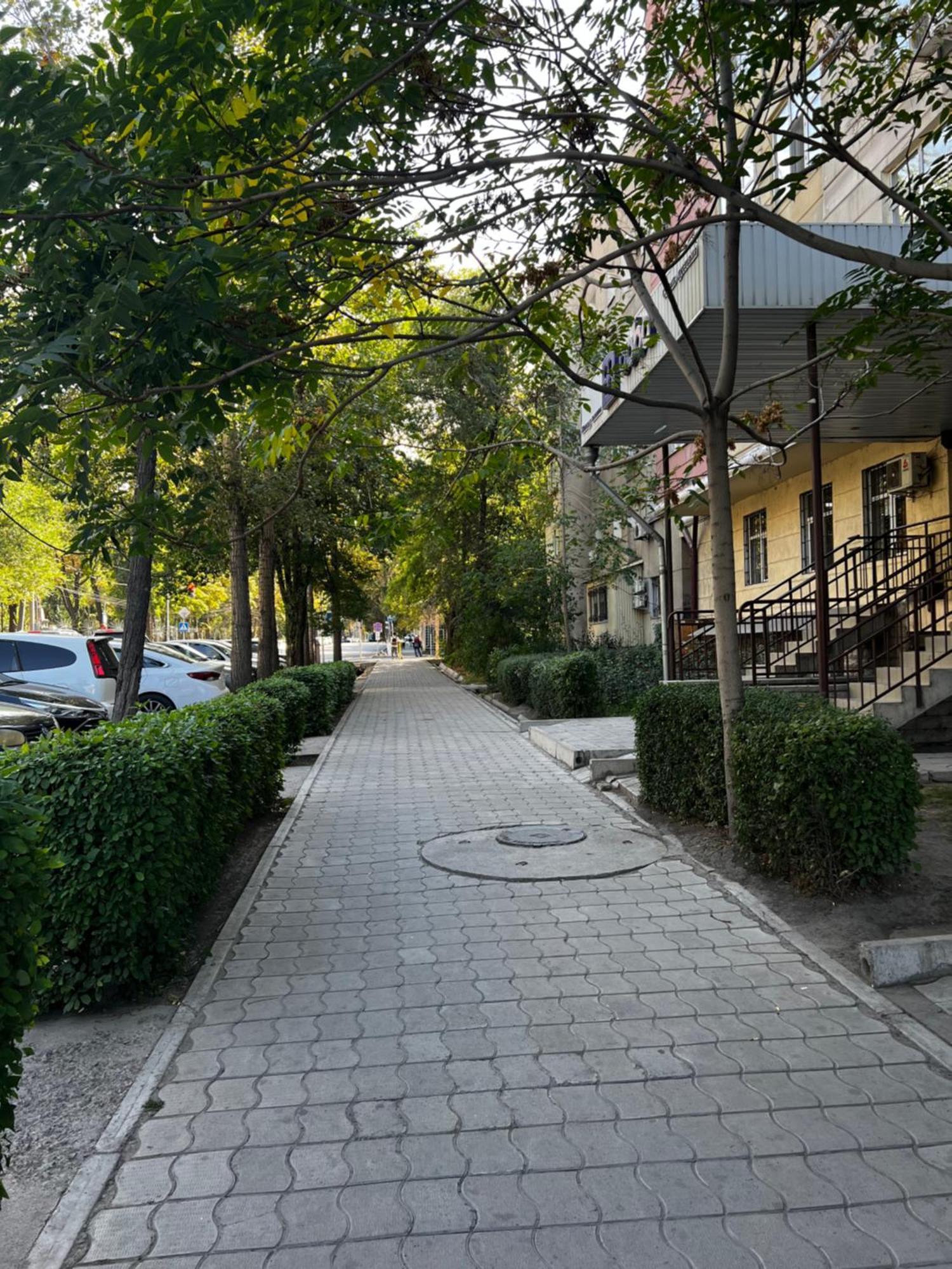 Hyat Apartment Bishkek Ngoại thất bức ảnh