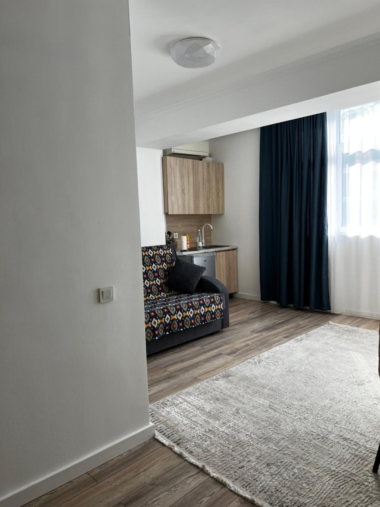 Hyat Apartment Bishkek Ngoại thất bức ảnh
